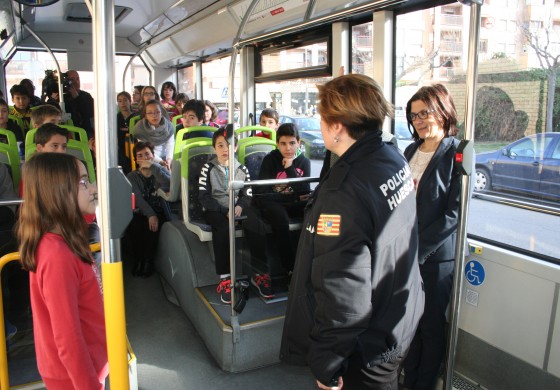 Los alumnos del colegio Sancho Ramírez aprenden pautas sobre seguridad vial, convivencia y transporte público