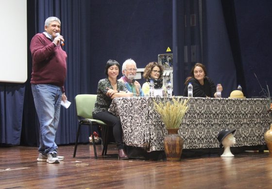 El CPEPA Monegros abre el curso de Educación de Adultos 2017-2018, que suma más de 400 personas matriculadas, con un participativo acto de convivencia para dar visibilidad al servicio