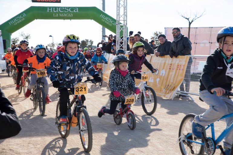 La Liga Provincial de la Bici alcanza su ecuador en Binéfar con más de una decena de colegios participantes en cada prueba