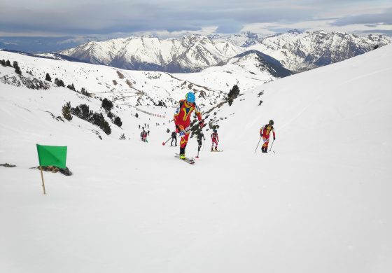 El equipo aragonés de esquí de montaña aspira este fin de semana a conseguir tres títulos en la Copa de España