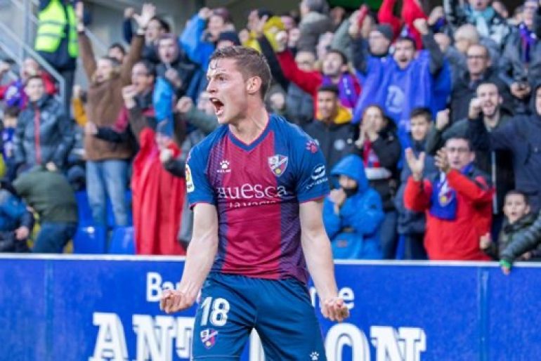 El Huesca sueña al menos con la promoción de ascenso