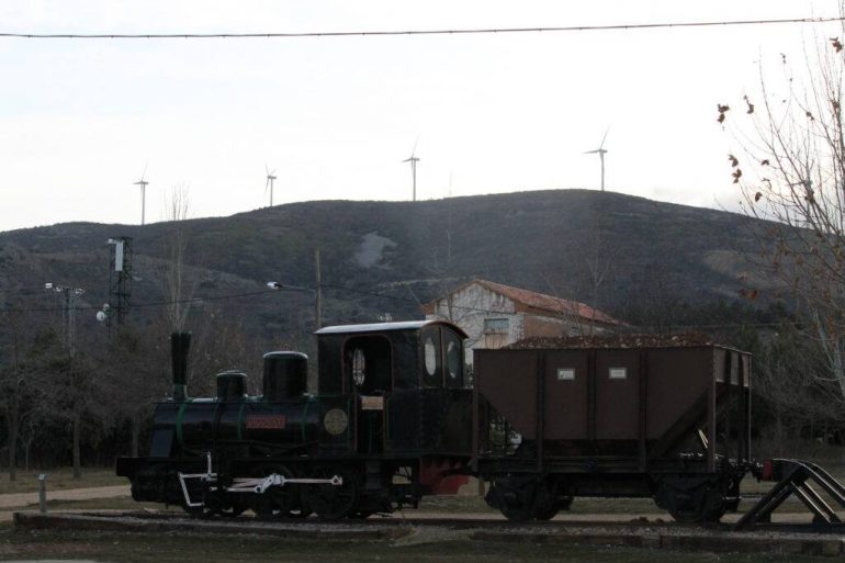 Teruel Existe sobre la desestimación por caducidad de 18 parques eólicos y 3 fotovoltaicos en Albarracín