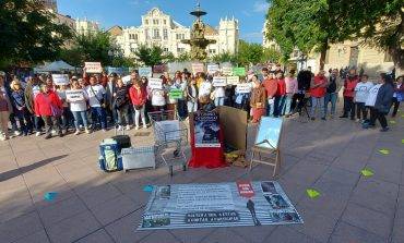 Cáritas Huesca celebra un acto para visibilizar el problema de la vivienda