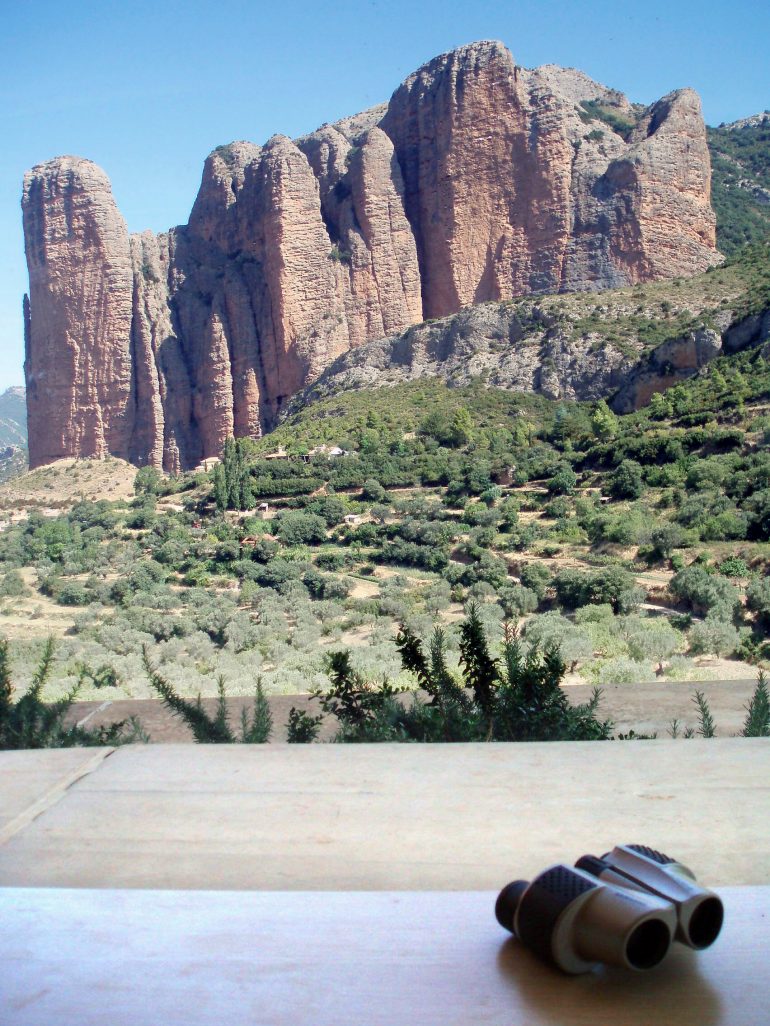 El programa «Palmo a Palmo» oferta actividades de cultura y naturaleza en los Mallos